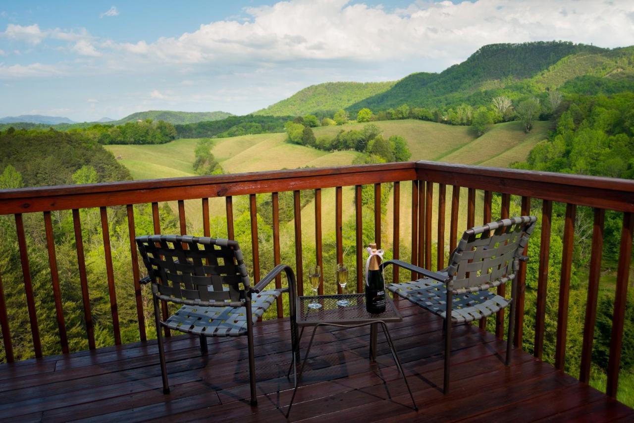 Berry Springs Lodge Севьервилл Номер фото